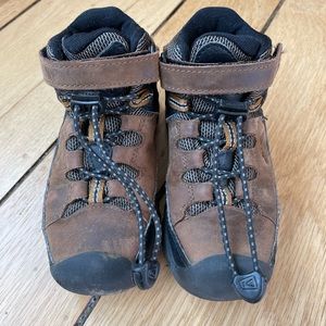 Toddler Keen waterproof boots
